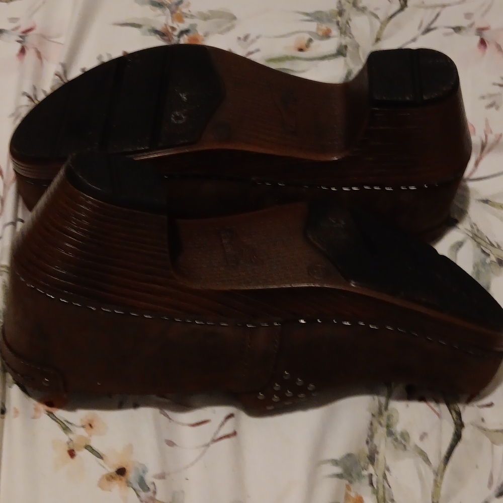 Dansko Clogs - Picture 5 of 6